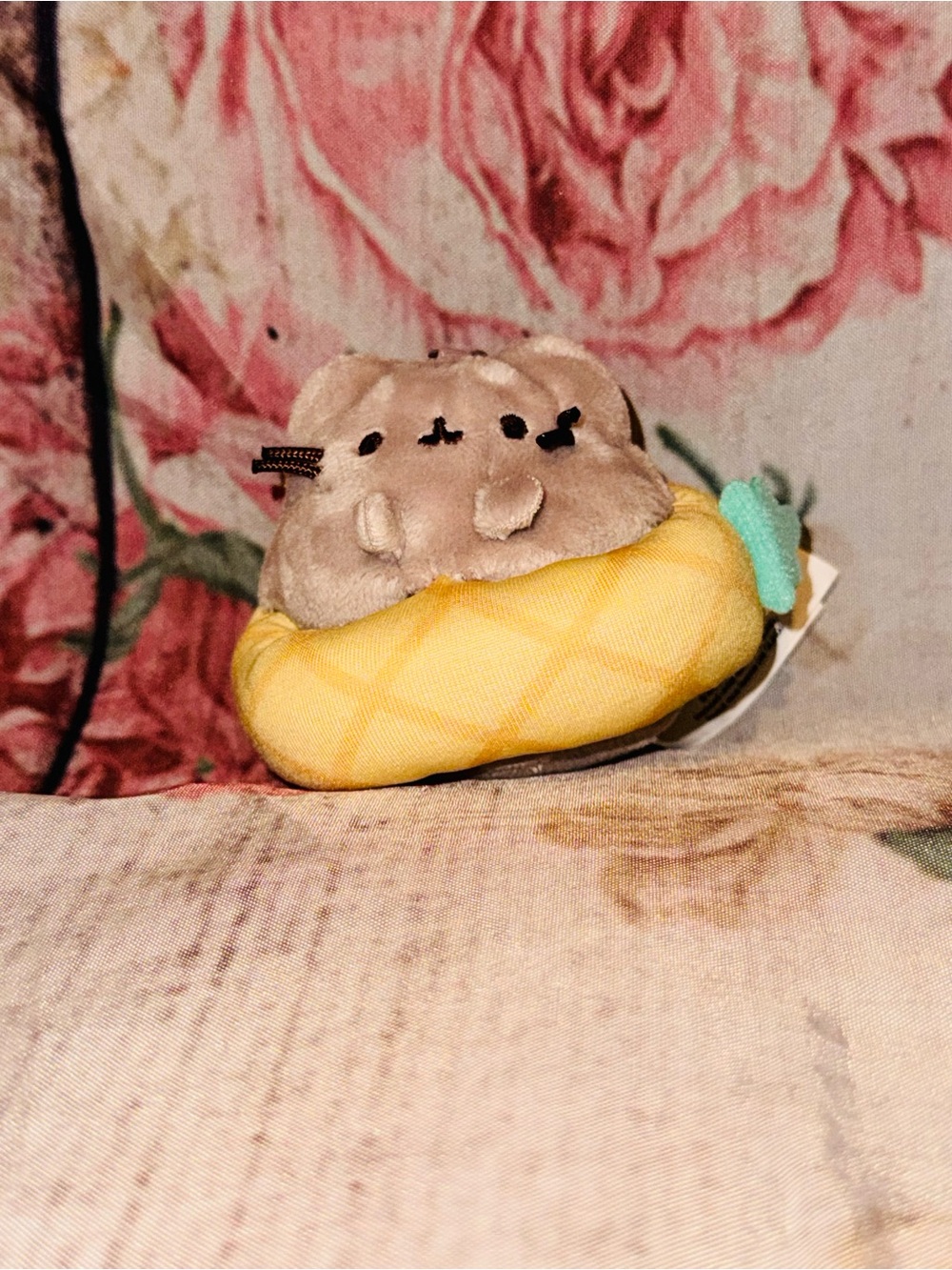 New Pusheen Series 26 Tropical Vacation Plush RARE Pineapple Floatie Keychain